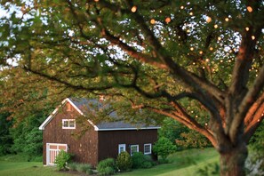 Property grounds - Chesterfield Inn (West Chesterfield)