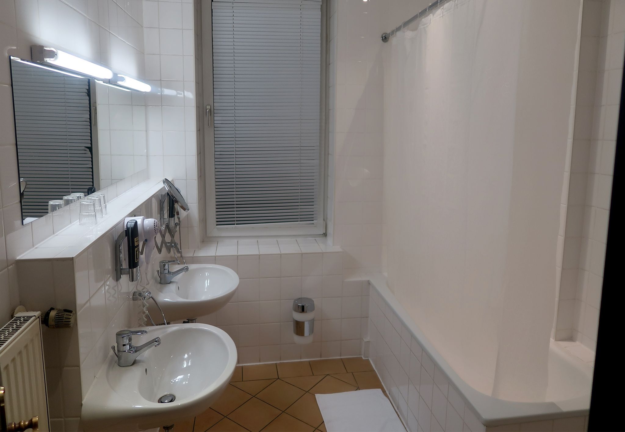 Foto - Hotel Adler Leipzig