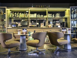 酒吧（店内）