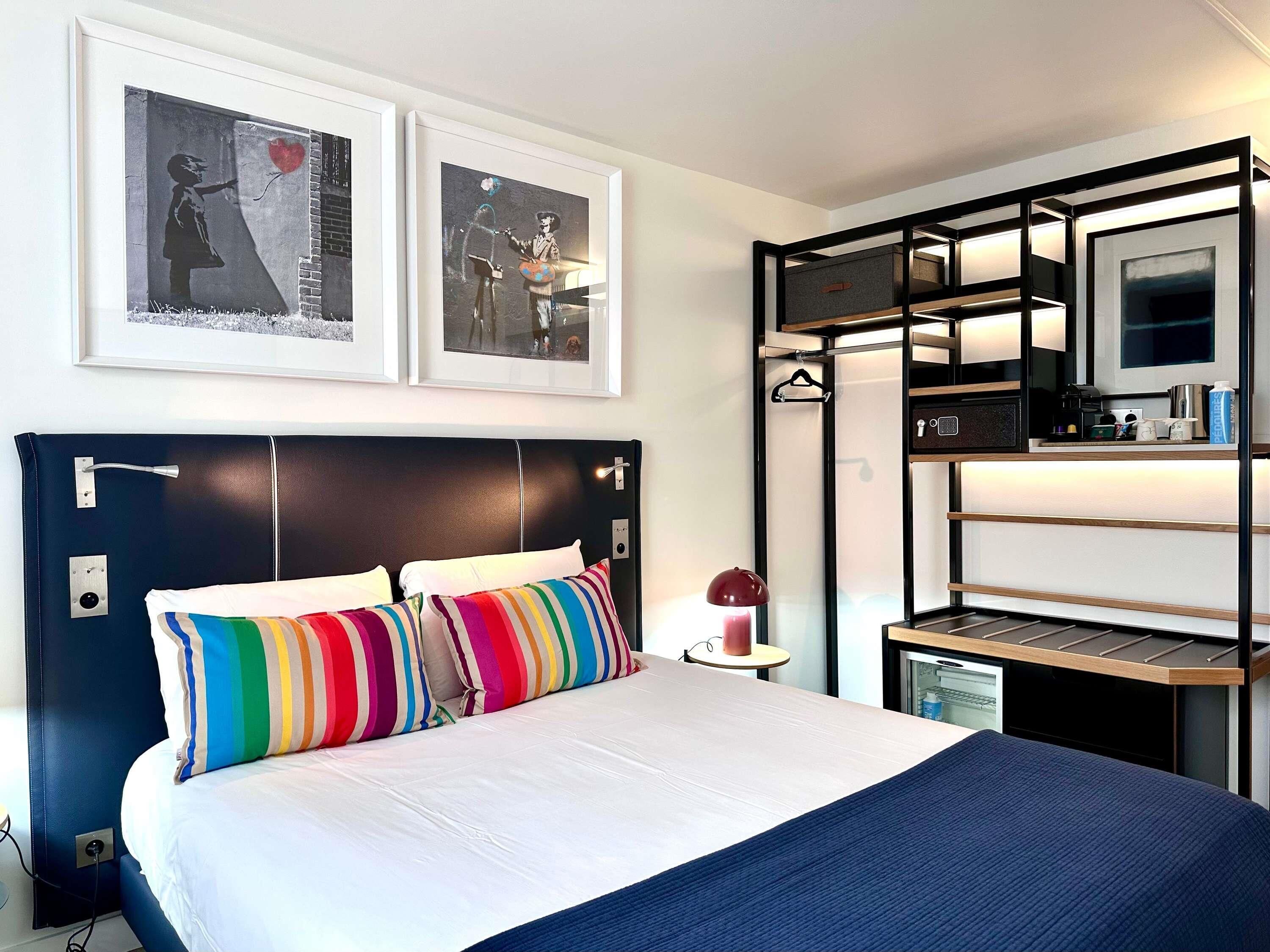 superior room, 1 double bed | in-room safe, desk, blackout curtains, soundproofing