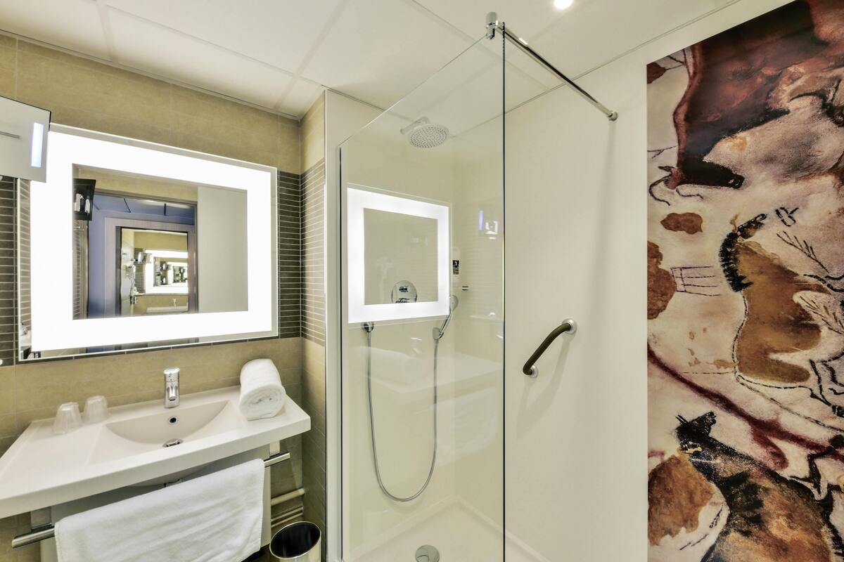 in-room safe, desk, blackout curtains, soundproofing