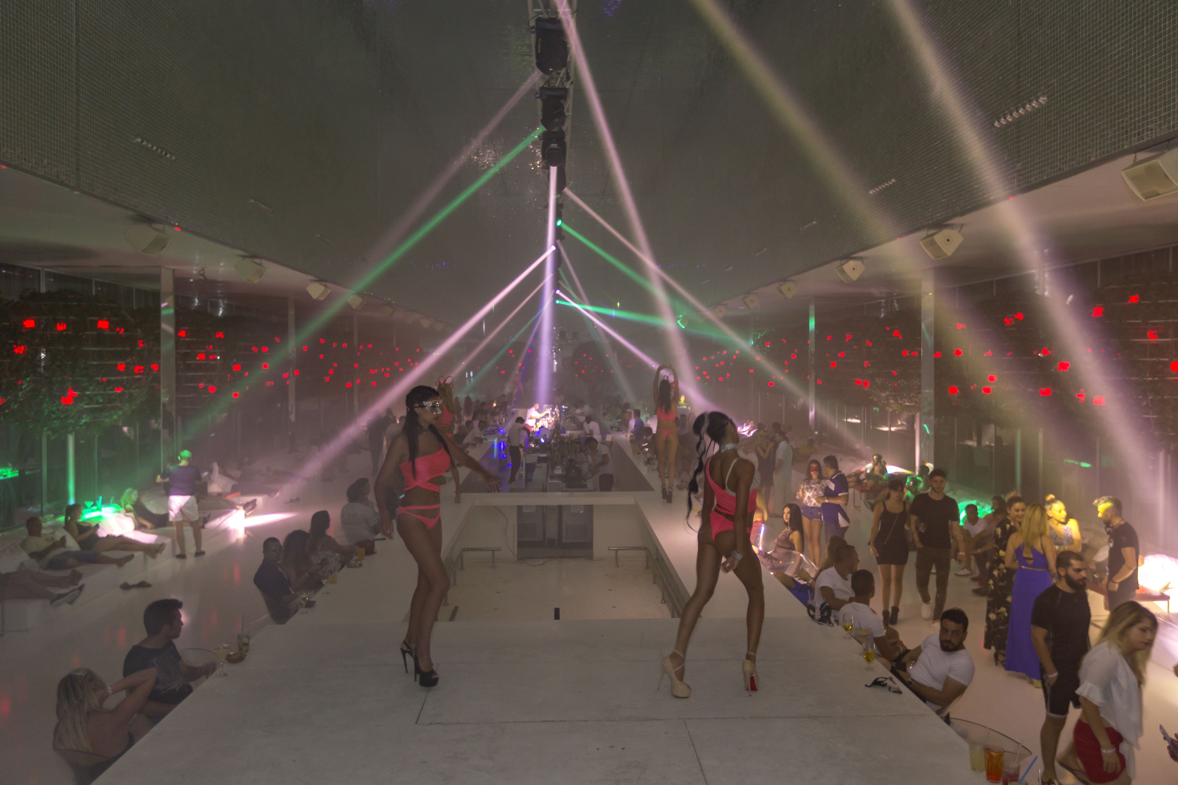 Foto - Adam & Eve - Adult Only