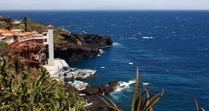 Caniço Bay Club