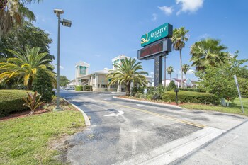 Hotel Exterior at Quality Inn Clermont West Kissimmee
