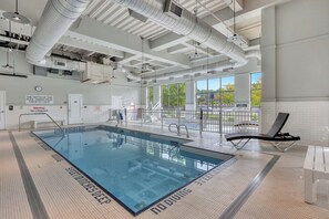 Piscine intérieure
