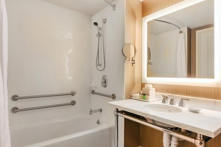 Sheraton Tarrytown Hotel - Image 35