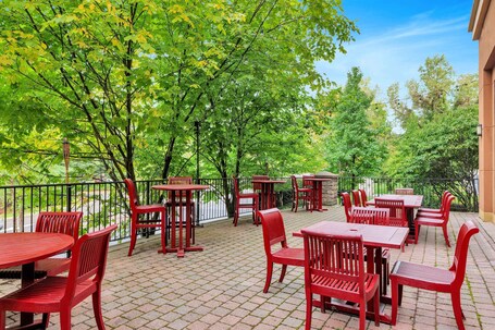 Sheraton Tarrytown Hotel - Image 25