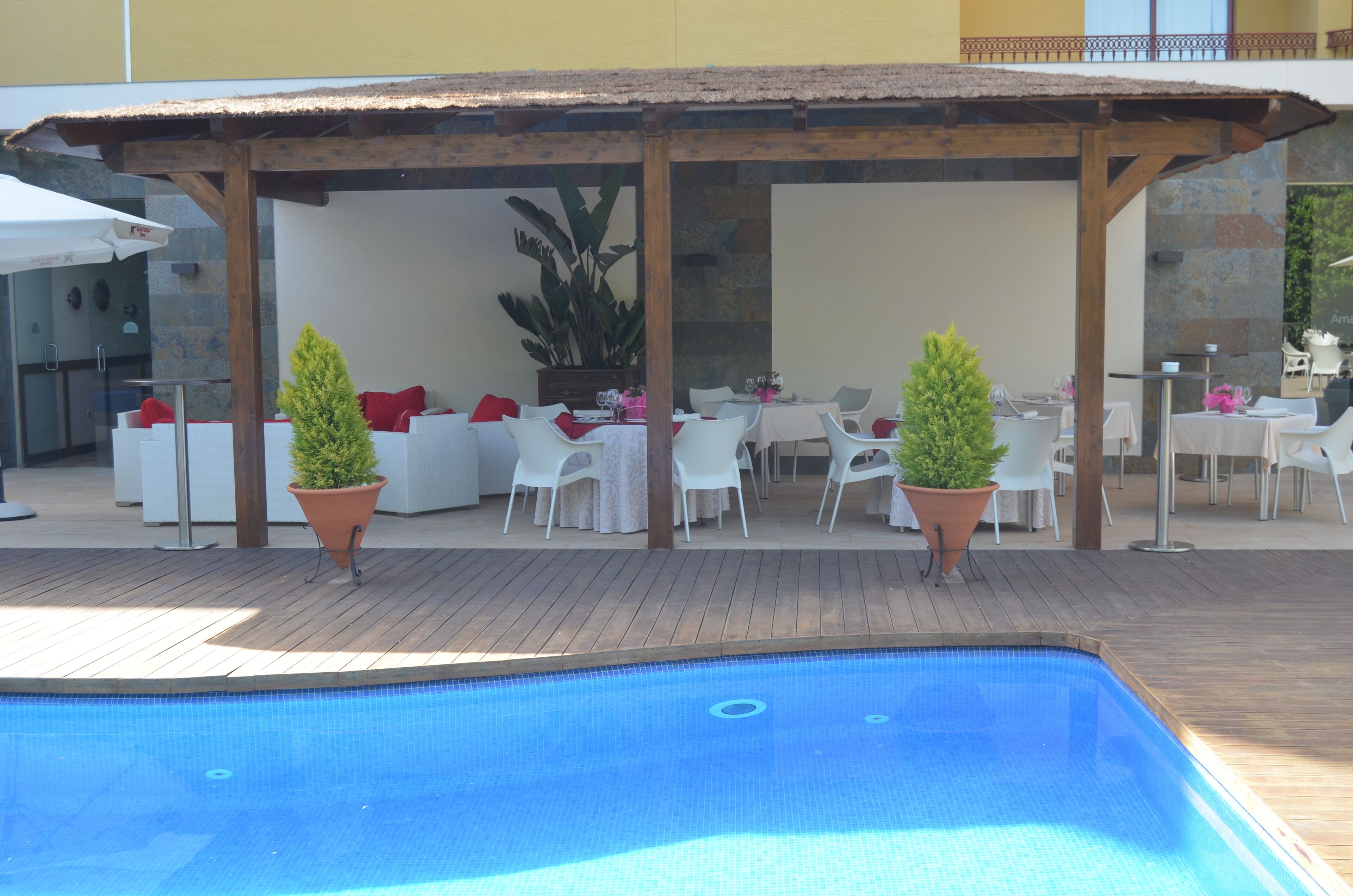 outdoor banquet area