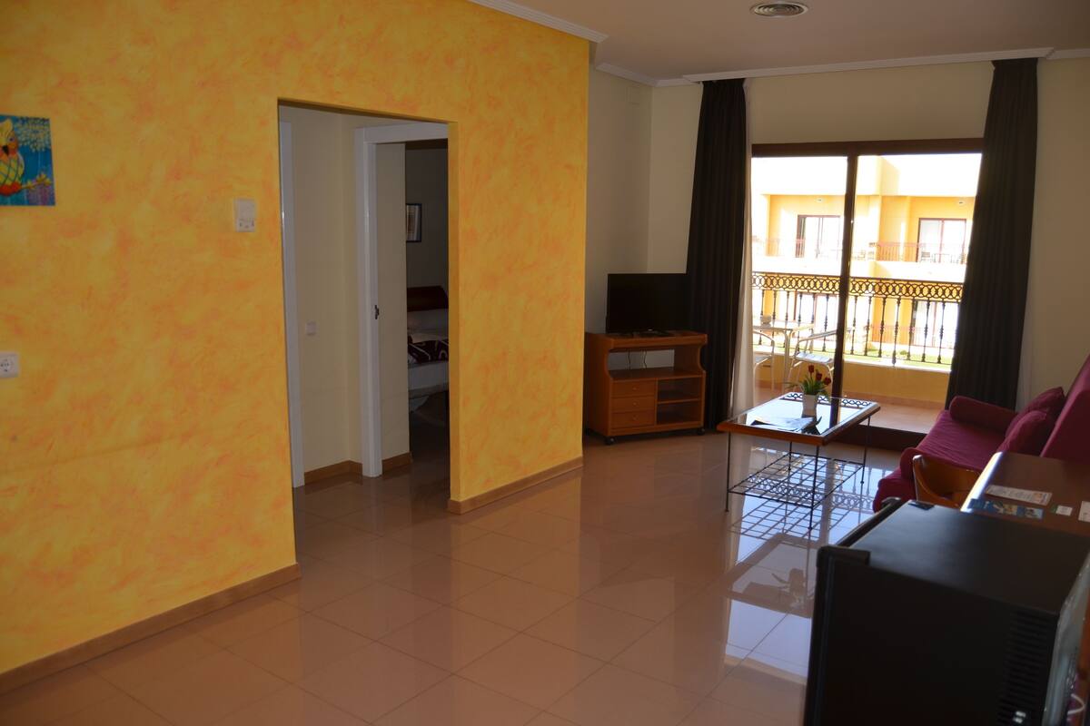 Blackout curtains, free WiFi, bed sheets