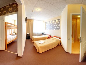 مكتب ومكواة/لوح كي وأسرّة قابلة للطي وواي فاي مجانًا