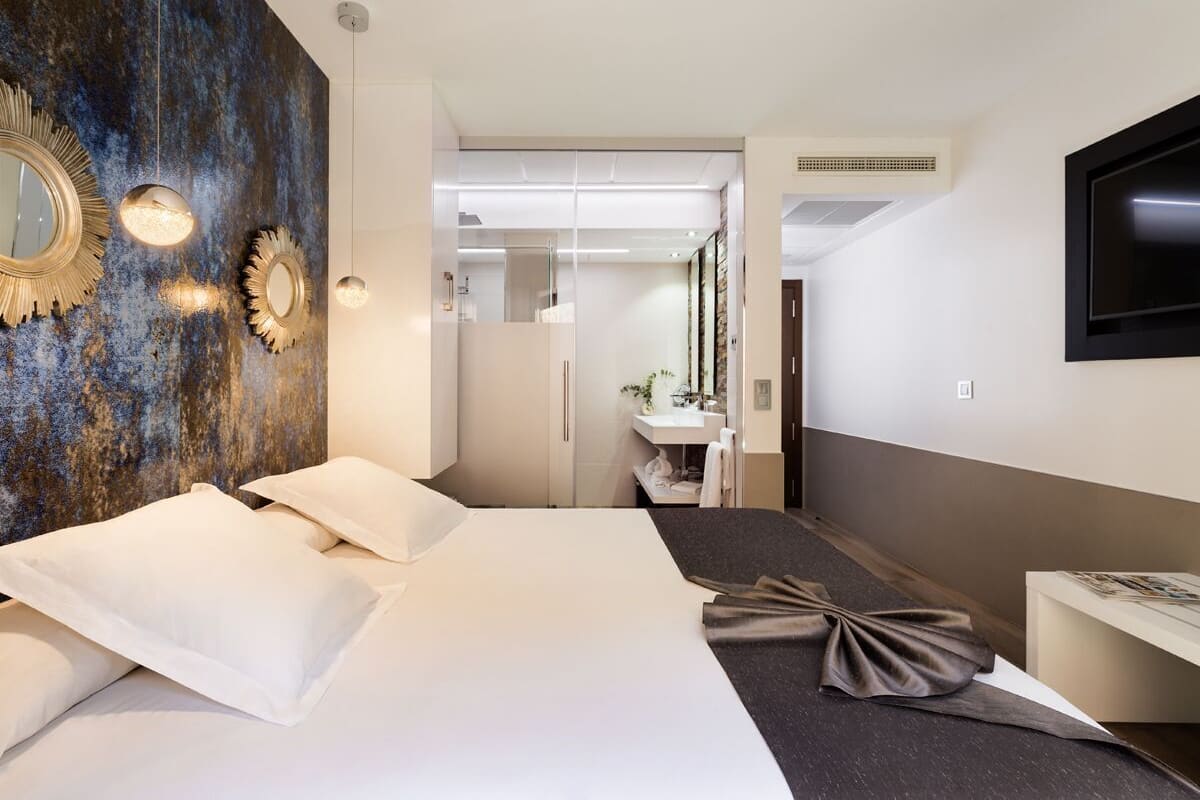 Premium bedding, Select Comfort beds, minibar, in-room safe