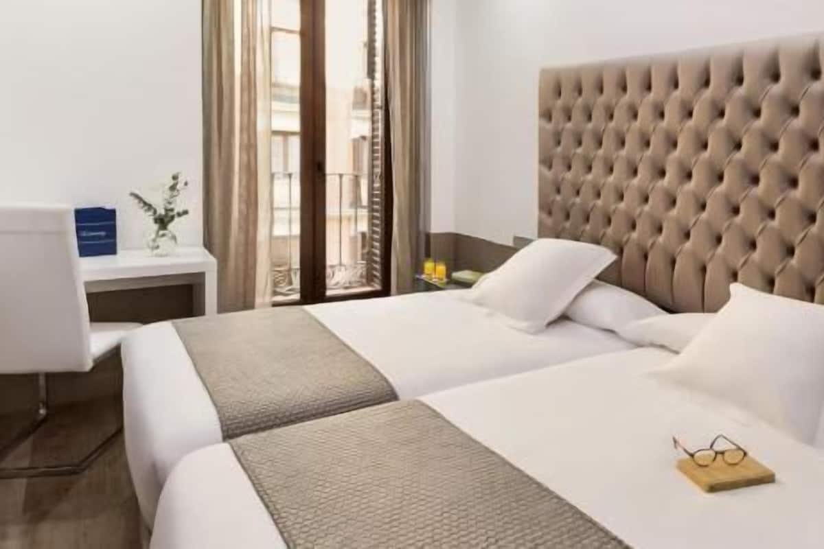 Premium bedding, Select Comfort beds, minibar, in-room safe