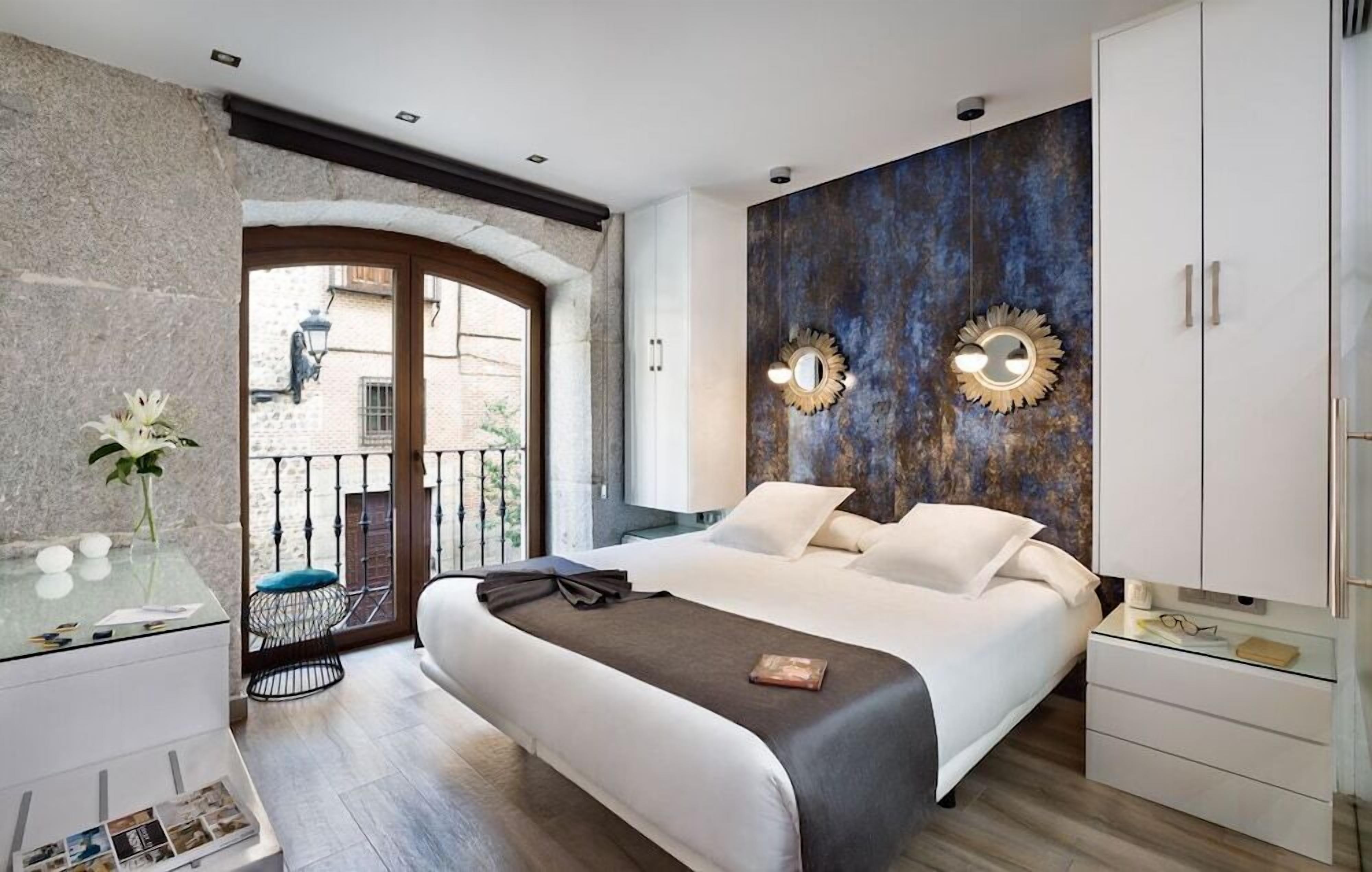 Ropa de cama de alta calidad, colchones Select Comfort y minibar 