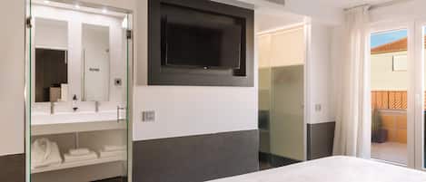 Ropa de cama de alta calidad, colchones Select Comfort y minibar