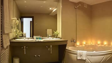 Phòng Suite Junior | Bồn tắm thủy lực