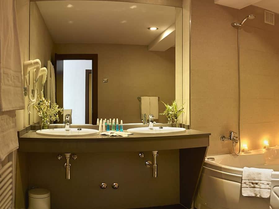 Junior Suite | Jetted tub
