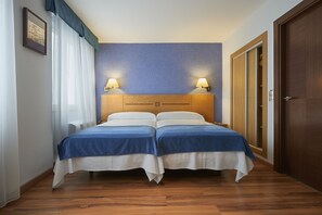 Standard Twin Room - Hotel 40 Nudos (Aviles)