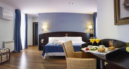 Hotel 40 Nudos