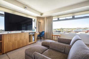 Habitació prèmium, banyera d'hidromassatge | Caixa forta a l'habitació, planxa i posts de planxar i wifi gratuïta