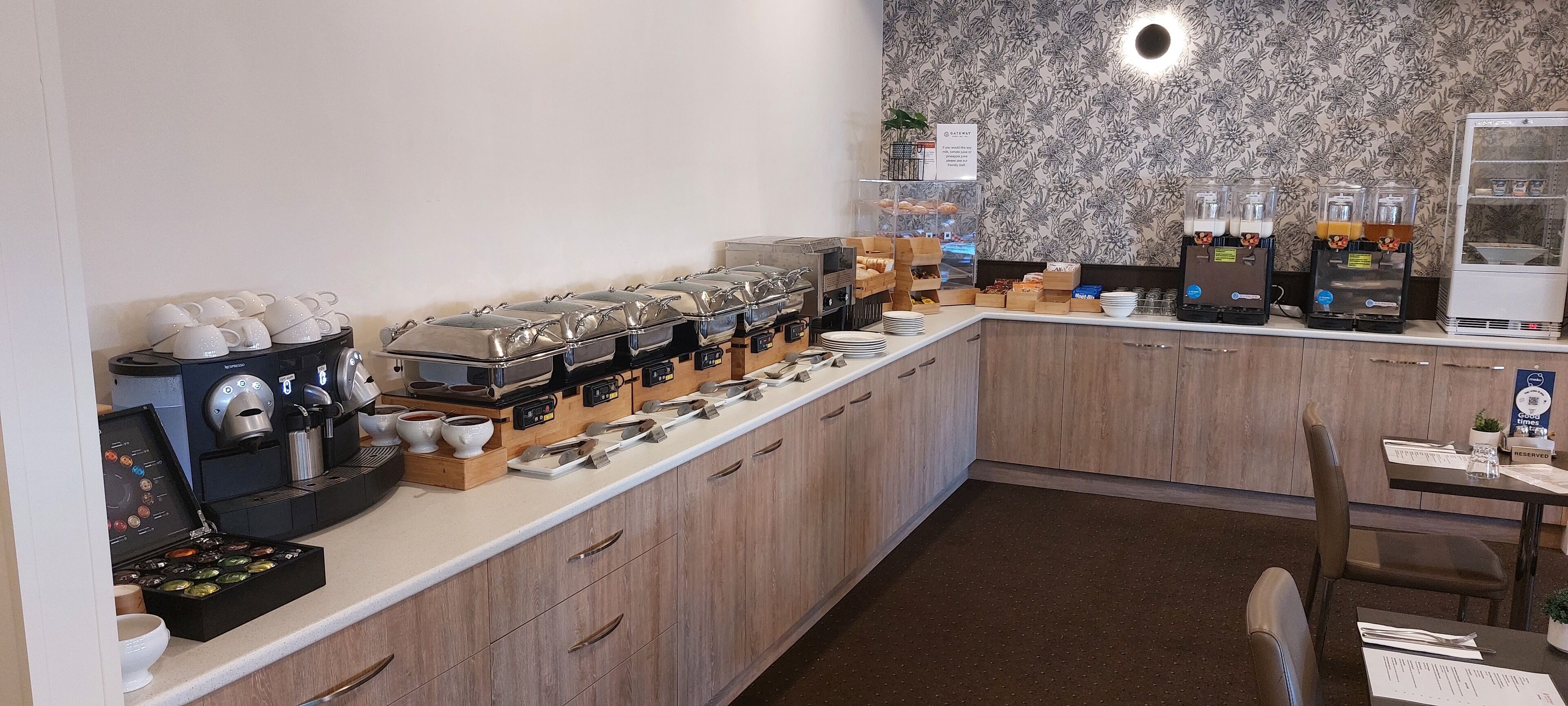 daily buffet breakfast for a fee