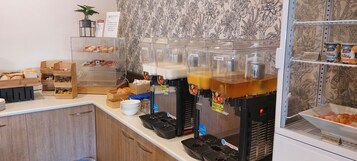 Daily buffet breakfast for a fee