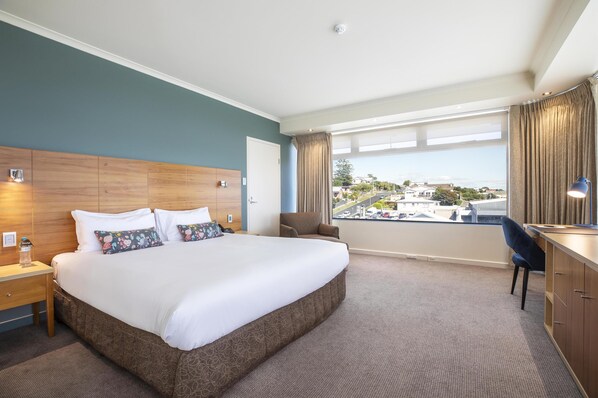 1 bedroom, in-room safe, iron/ironing board, free WiFi