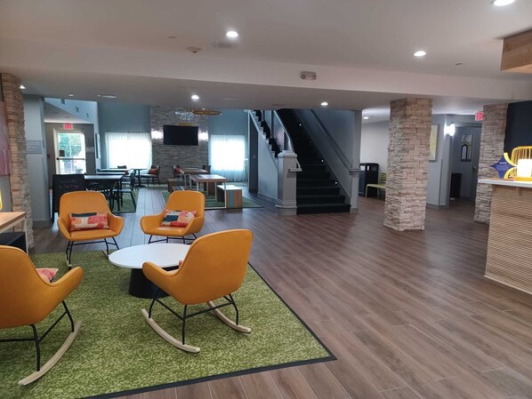 Reception - Spark by Hilton Redlands (Redlands)