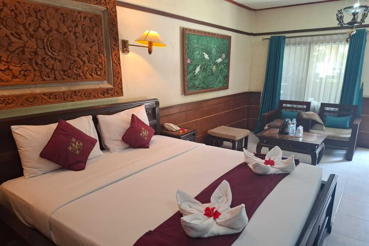 1 kamar tidur dan didekorasi berbeda-beda