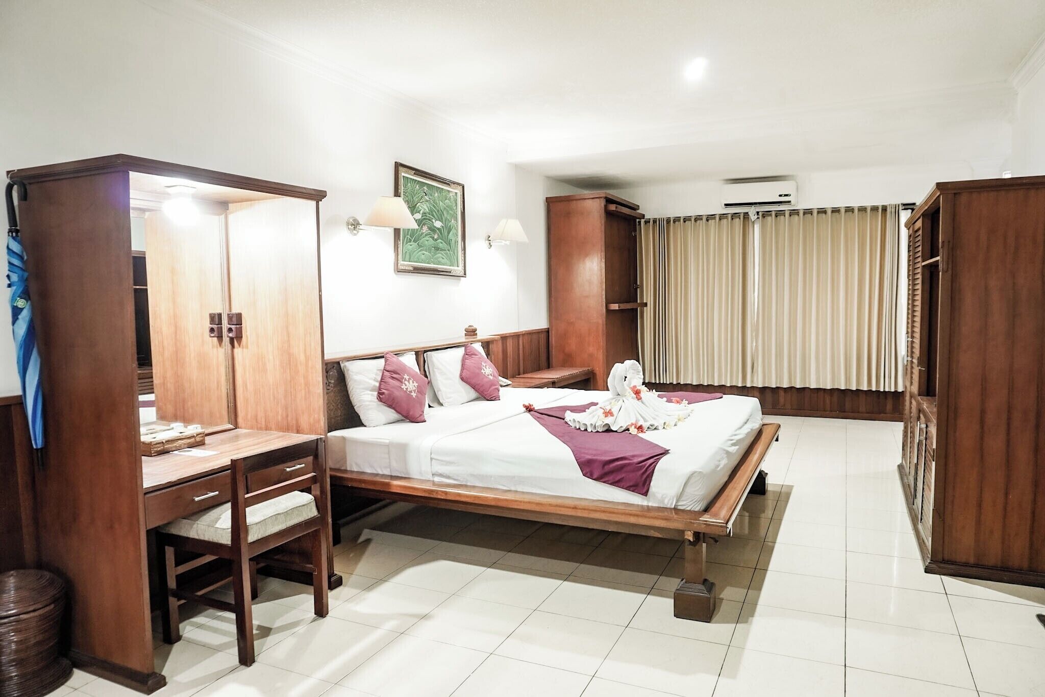 Deluxe-Dreibettzimmer | 1 Schlafzimmer, Schreibtisch, schallisolierte Zimmer