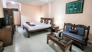 Superior Triple Room | 1 bedroom, desk, soundproofing, iron/ironing board (on request)