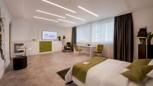 Hypo-allergenic bedding, in-room safe, desk, laptop workspace - Tulip Inn Düsseldorf Arena (Düsseldorf)