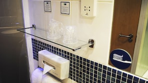 Bathroom amenities