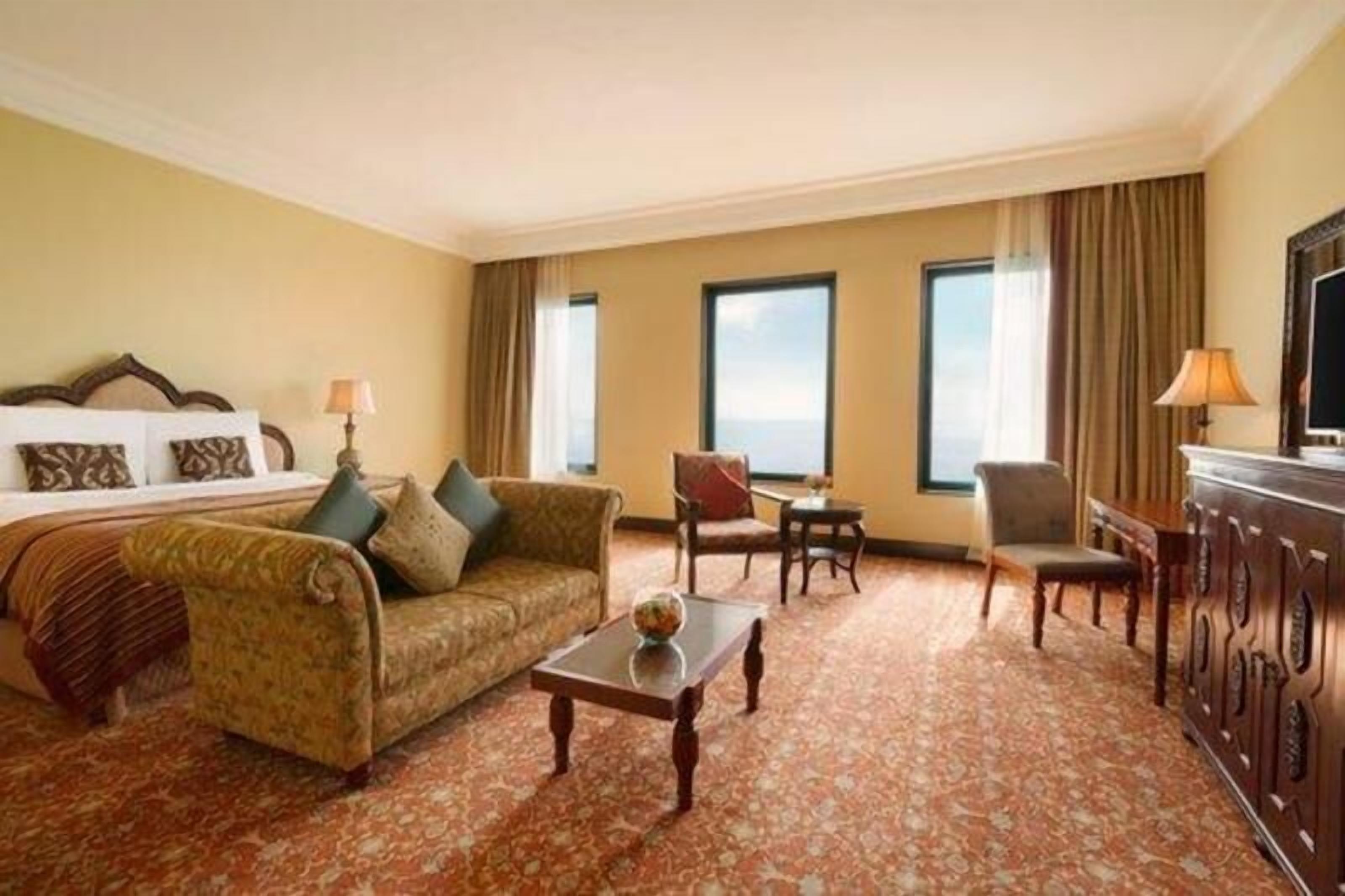 Minibar, in-room safe, desk, laptop workspace