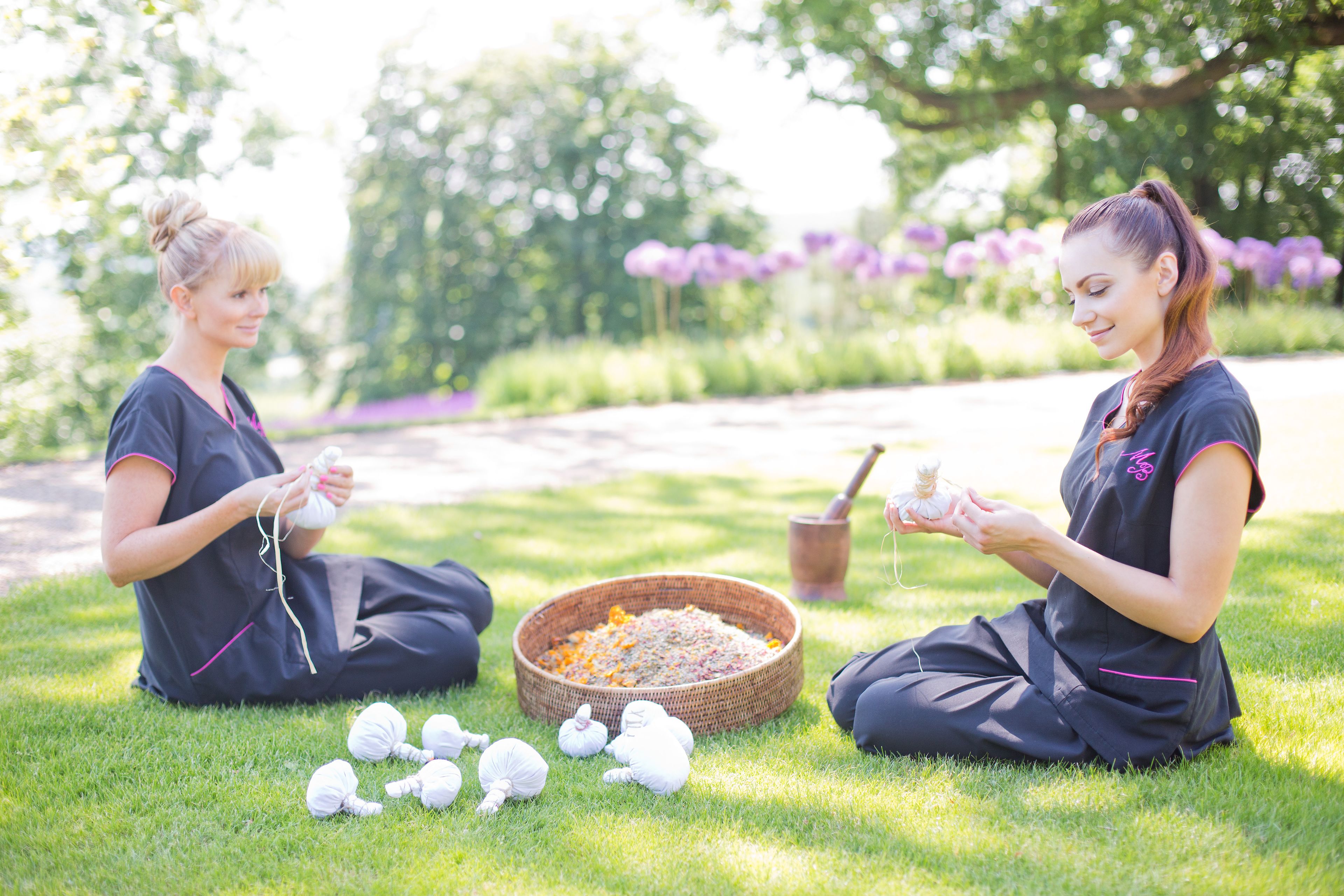 Phòng tắm hơi, bồn tắm thủy lực, phòng xông hơi 