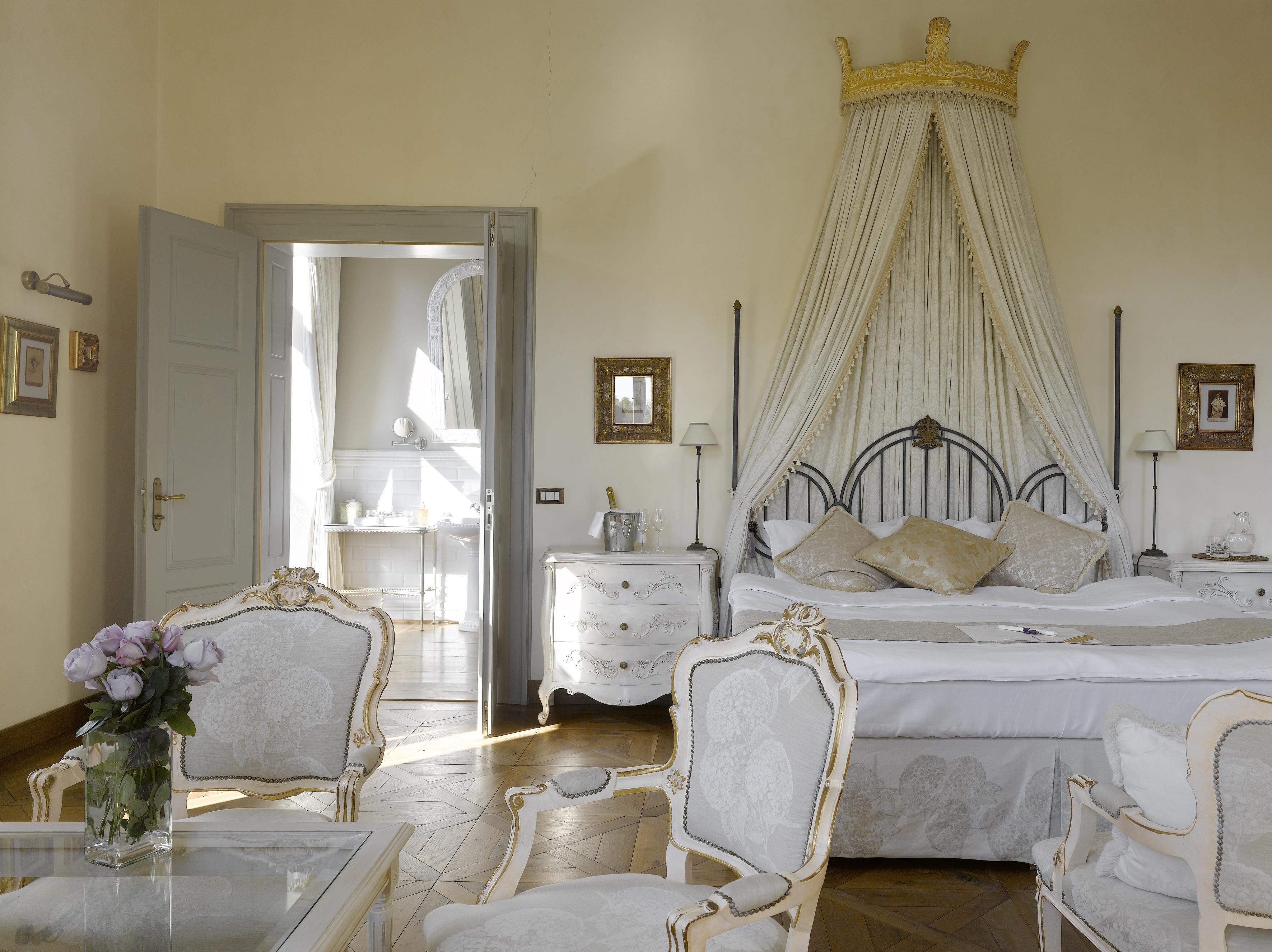 minibar, in-room safe, desk, iron/ironing board