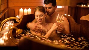 ساونا، حوض استحمام ساخن، غرفة بخار، حمام تركي، علاجات للجسم