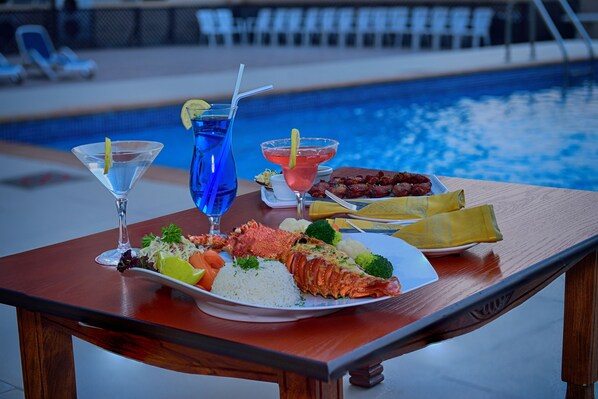 Seasonal outdoor pool - Ramee International Hotel (Manama)