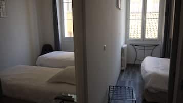 Junior Suite, 2 Bedrooms | Soundproofing, free WiFi, bed sheets