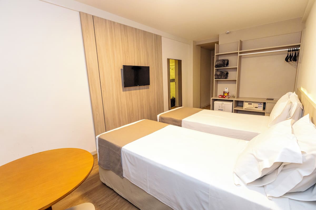 Quarto Standard Twin | Soundproofing, WiFi (free), bed sheets