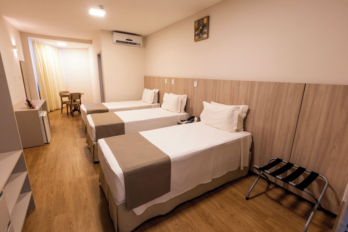 Superior Triple Room | Soundproofing, WiFi (free), bed sheets