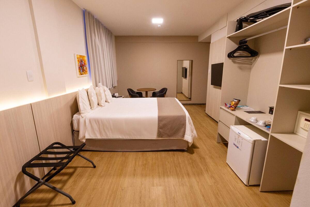 Soundproofing, WiFi (free), bed sheets