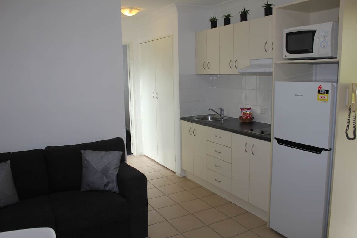 fridge, microwave, coffee/tea maker, electric kettle