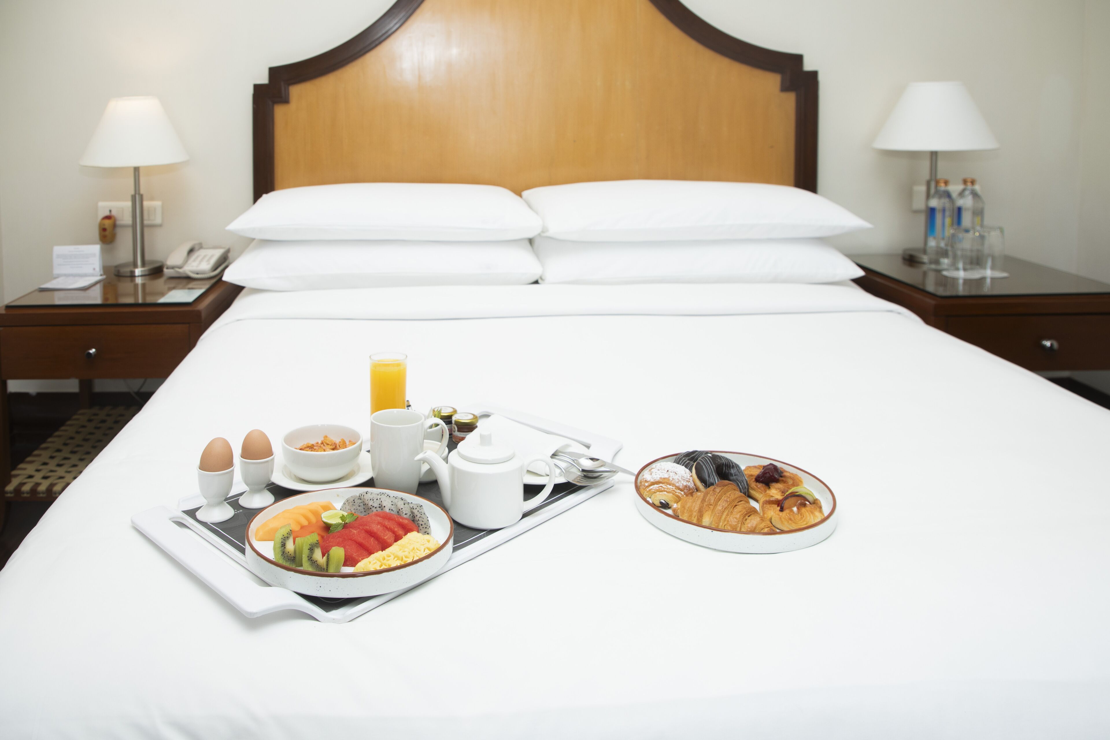 1 bedroom, premium bedding, down comforters, pillowtop beds