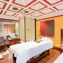 Een stoombad, lichaamsbehandelingen, aromatherapie