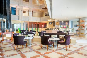 4 Restaurants, Frühstück, Mittagessen, Abendessen, internationale Küche