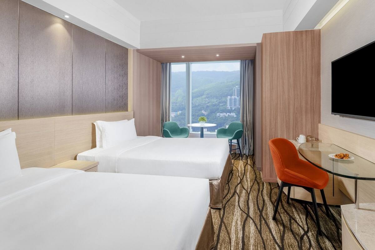 In-room safe, desk, blackout curtains, rollaway beds