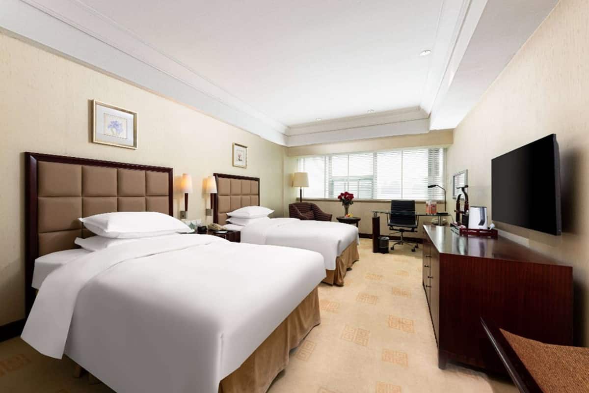 Quarto standard, 2 camas de solteiro, para fumantes | Frigobar, cofres nos quartos, escrivaninha, quartos à prova de som