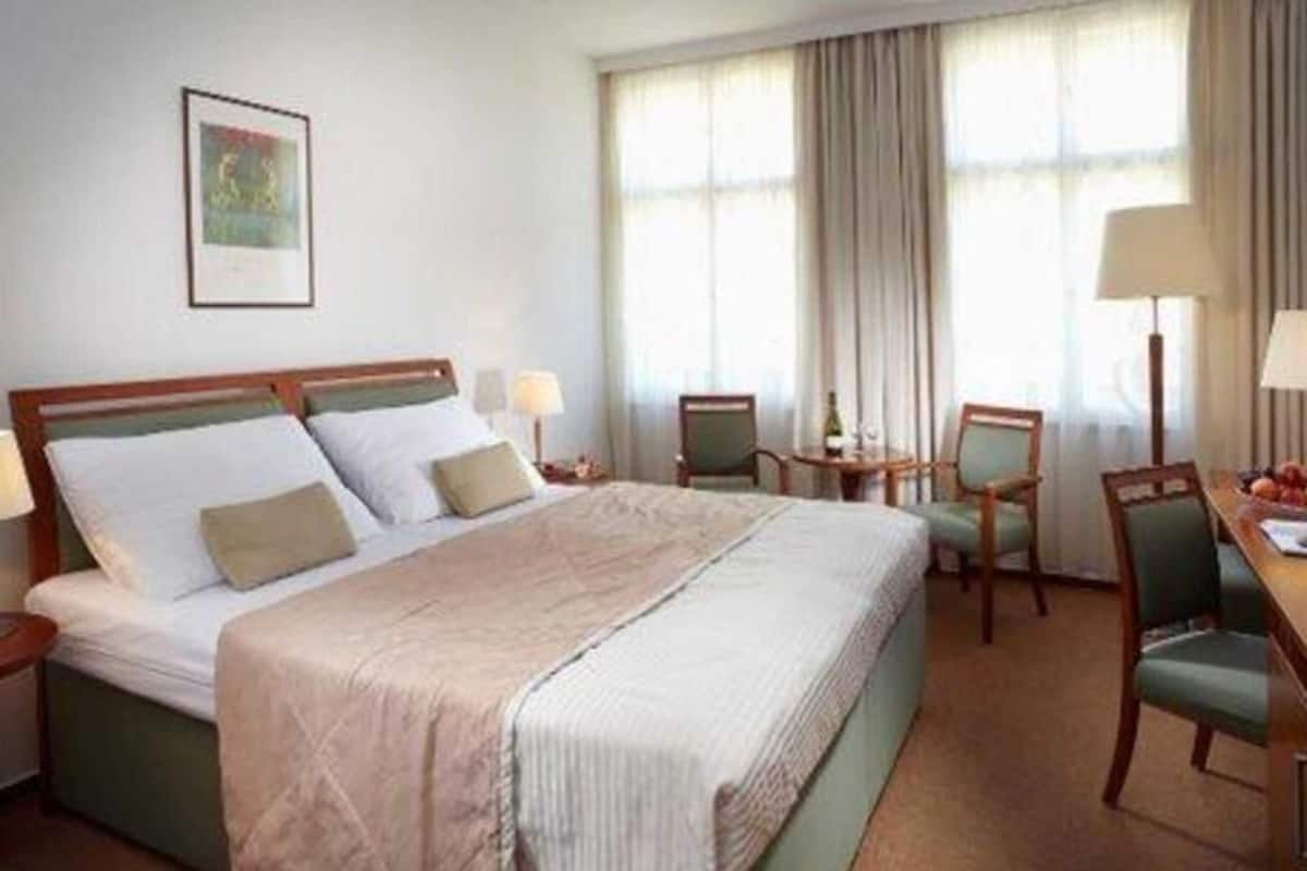 Minibar, in-room safe, desk, blackout curtains