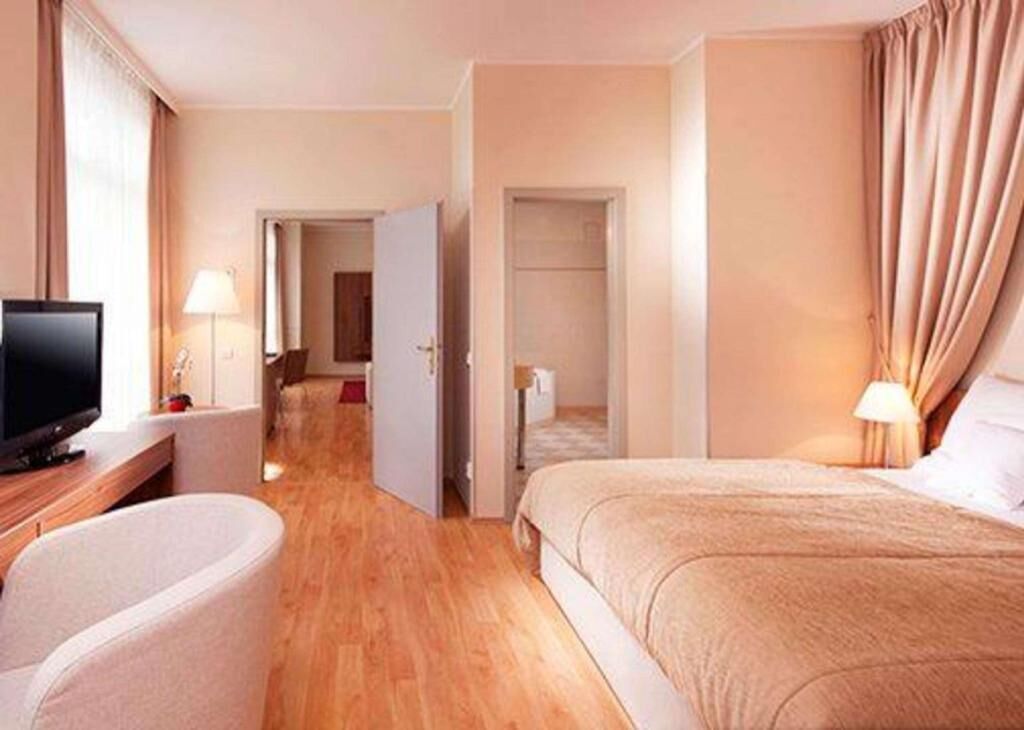 Minibar, in-room safe, desk, blackout curtains