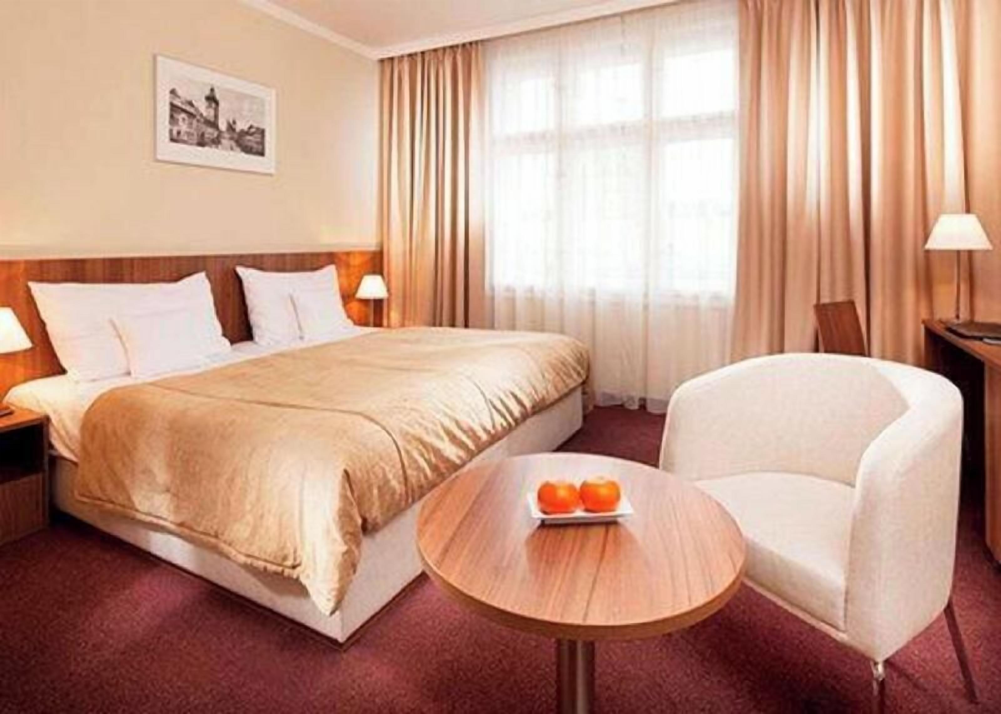 Minibar, in-room safe, desk, blackout curtains